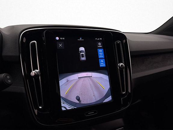 Volvo XC40 19 of 30