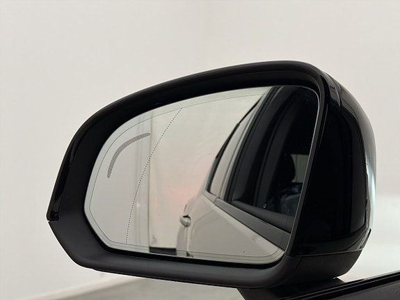 Volvo XC40 11 of 30