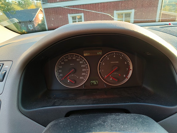 Volvo V50 6 of 7
