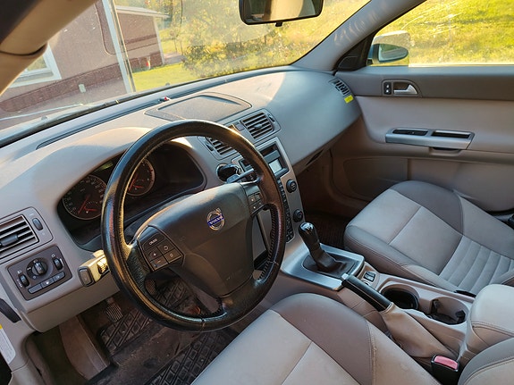 Volvo V50 7 of 7