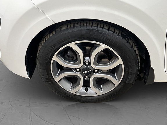 Kia Picanto 24 of 30