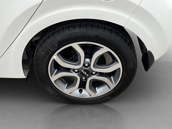 Kia Picanto 25 of 30