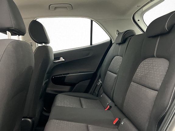 Kia Picanto 22 of 30
