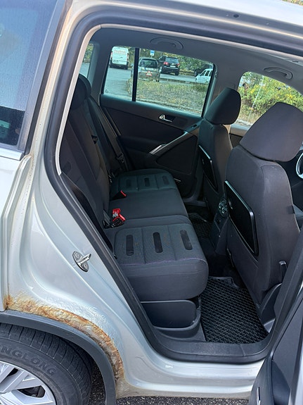 Volkswagen Tiguan 7 of 9