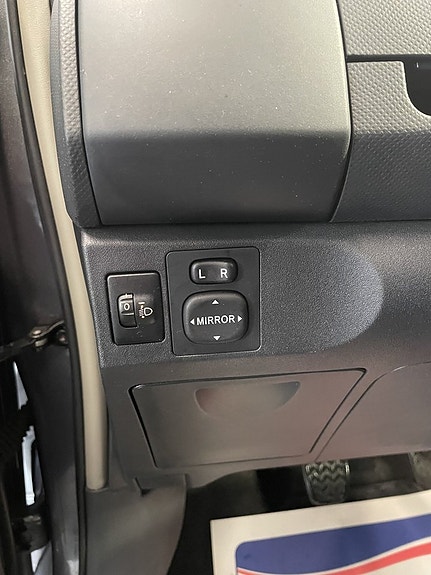 Toyota Yaris 18 of 20