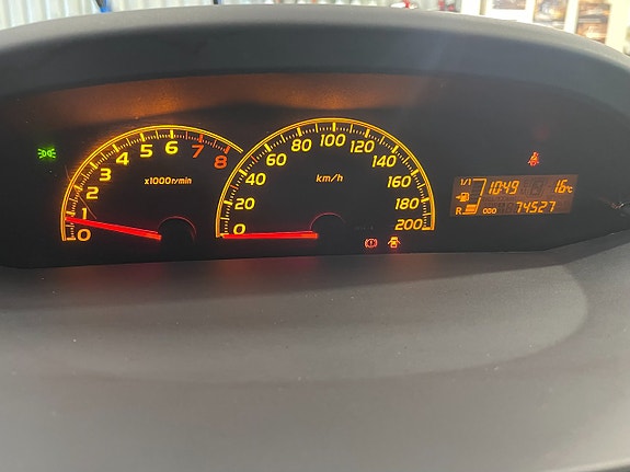 Toyota Yaris 10 of 20