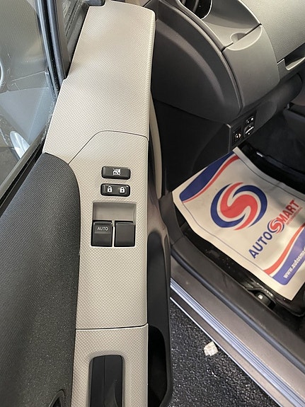 Toyota Yaris 16 of 20