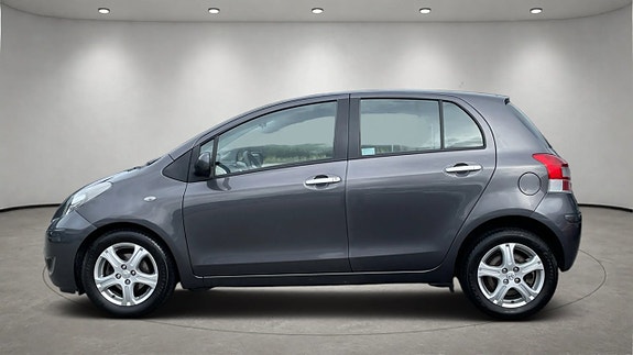 Toyota Yaris 4 of 20