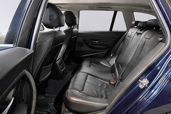 BMW 320d 26 of 28