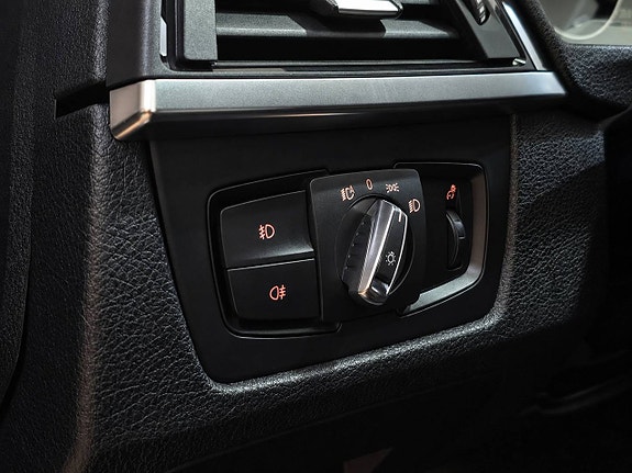 BMW 320d 16 of 28