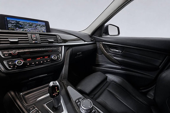 BMW 320d 25 of 28