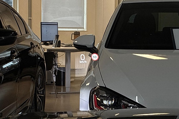 Volvo S90 19 of 30