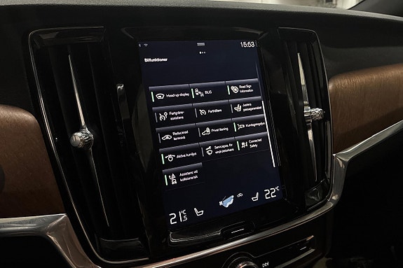 Volvo S90 24 of 30
