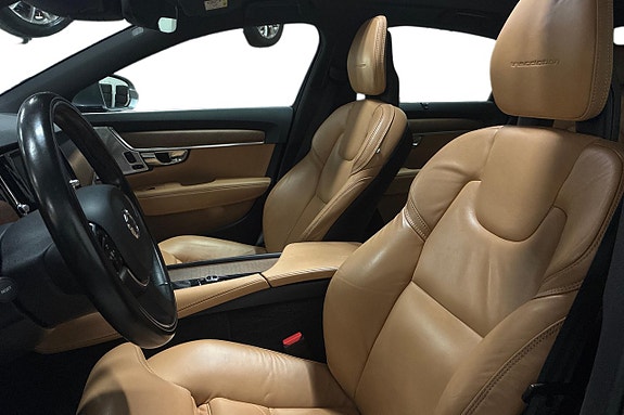 Volvo S90 13 of 30