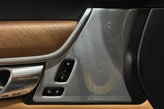 Volvo S90 29 of 30