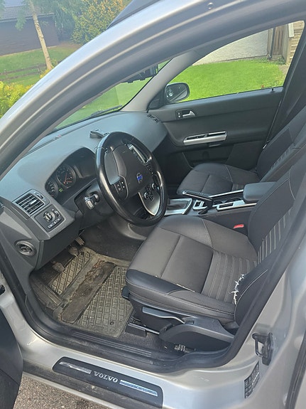 Volvo V50 5 of 14
