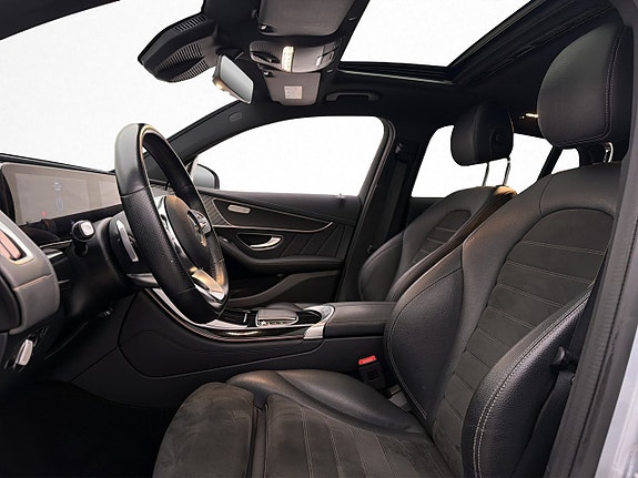Mercedes-Benz EQC400 13 of 30