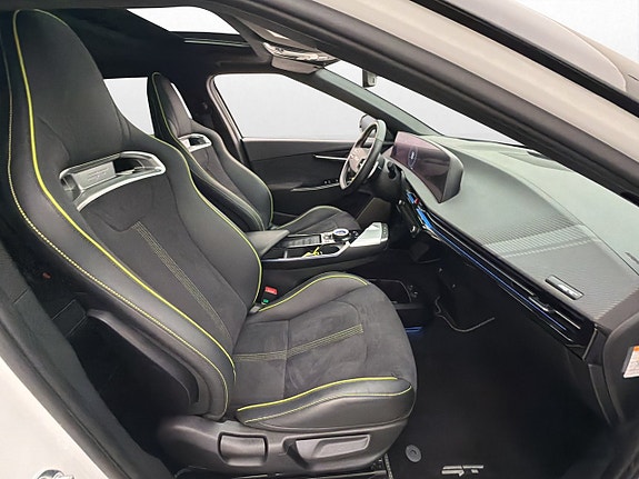 Kia EV6 18 of 30