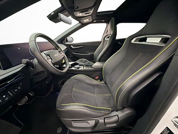 Kia EV6 15 of 30