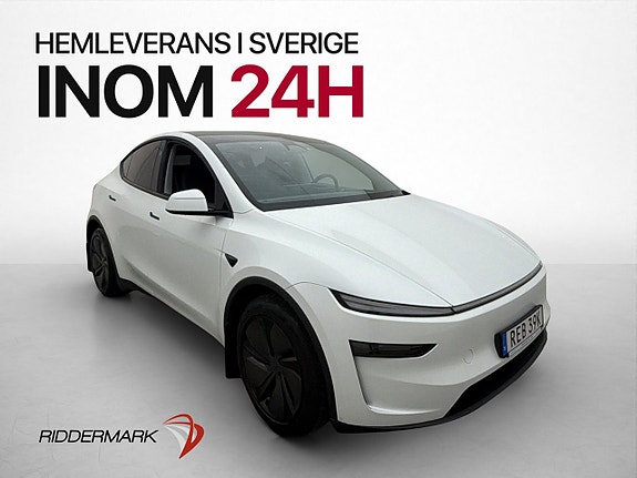 Tesla Model Y 4 of 30