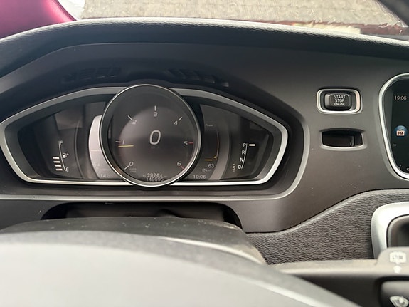 Volvo V40 5 of 7