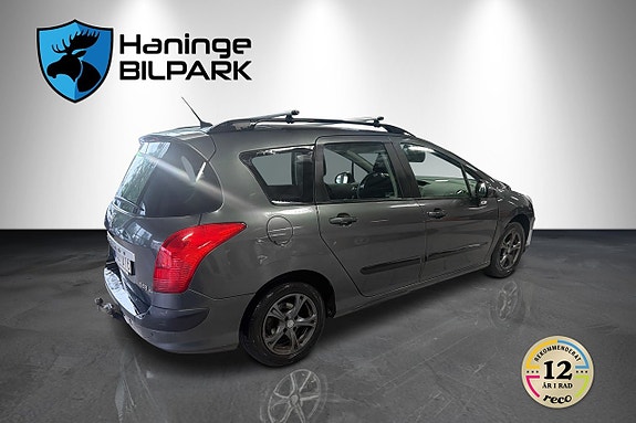 Peugeot 308 SW 7 of 18