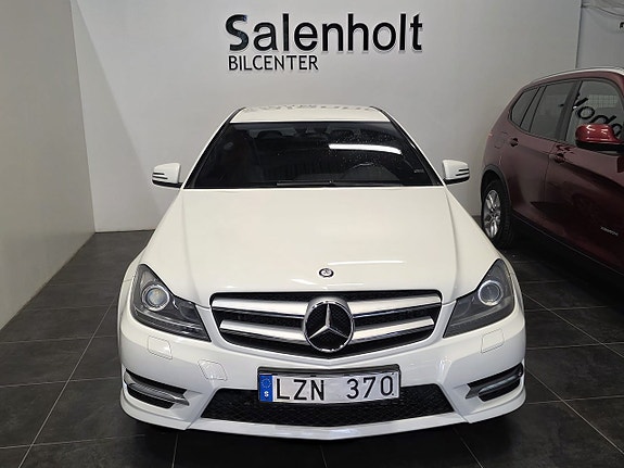 Mercedes-Benz C220 4 of 20