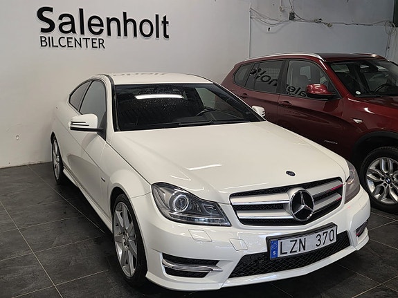 Mercedes-Benz C220 3 of 20