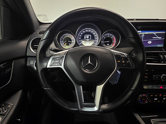Mercedes-Benz C220 15 of 20