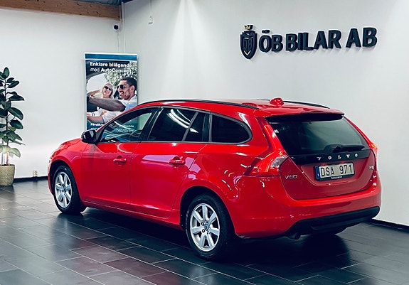 Volvo V60 3 of 10
