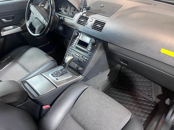 Volvo XC90 20 of 30