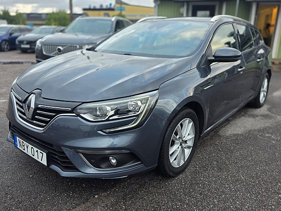 Renault Megane 12 of 13