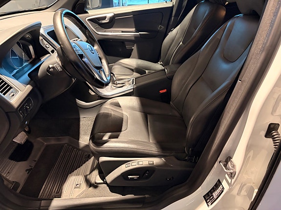 Volvo XC60 24 of 25