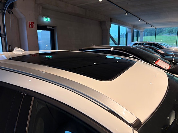 Volvo XC60 12 of 25