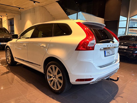Volvo XC60 7 of 25