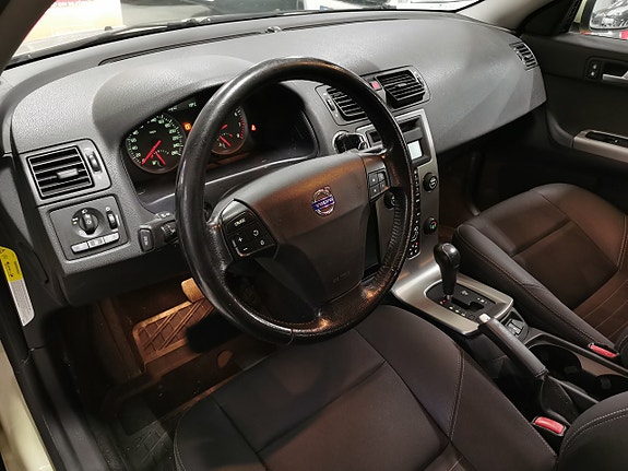 Volvo S40 7 of 16