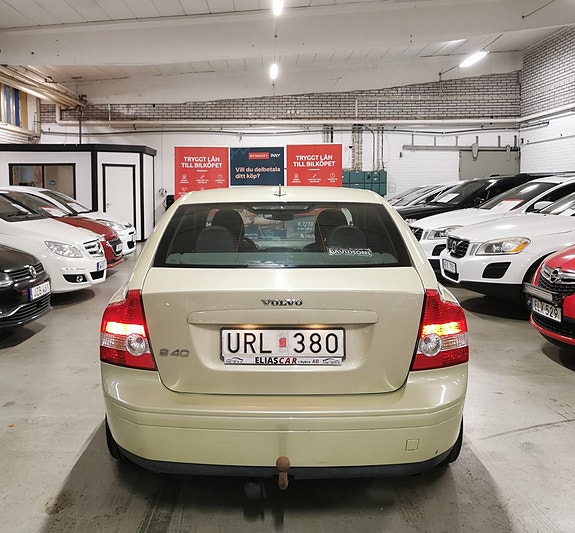 Volvo S40 6 of 16