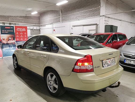 Volvo S40 4 of 16