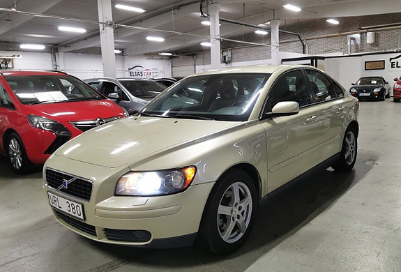 Volvo S40