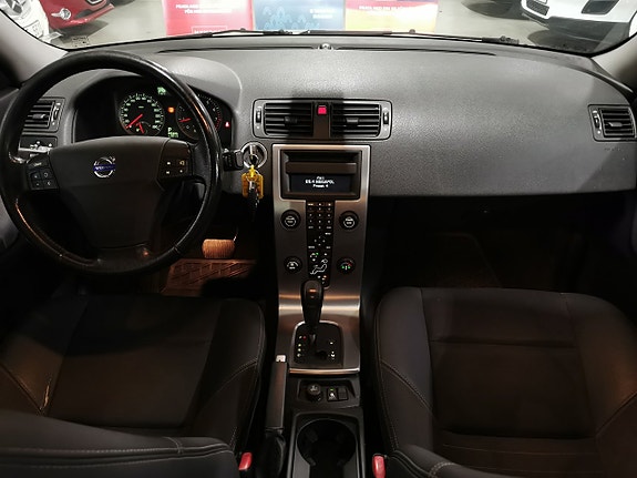 Volvo S40 14 of 16