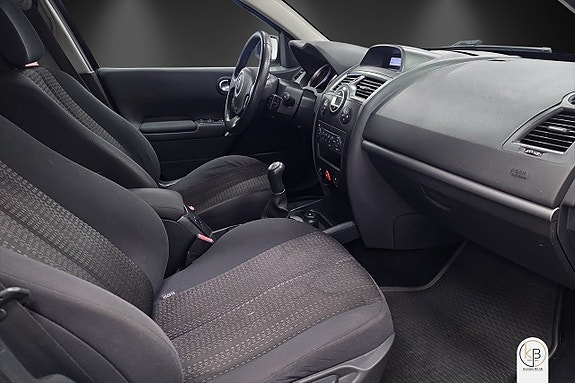 Renault Megane 10 of 11