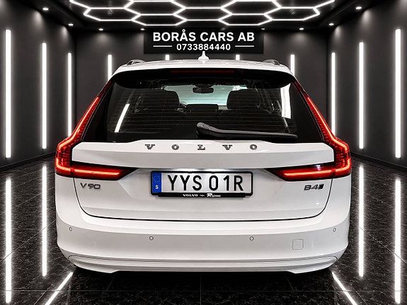 Volvo V90 4 of 17