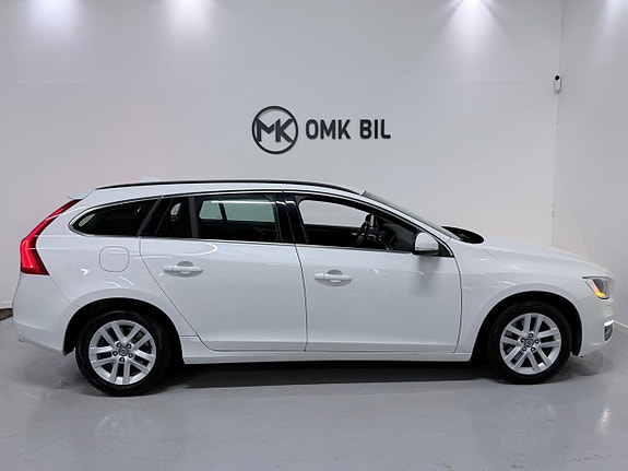 Volvo V60 4 of 20
