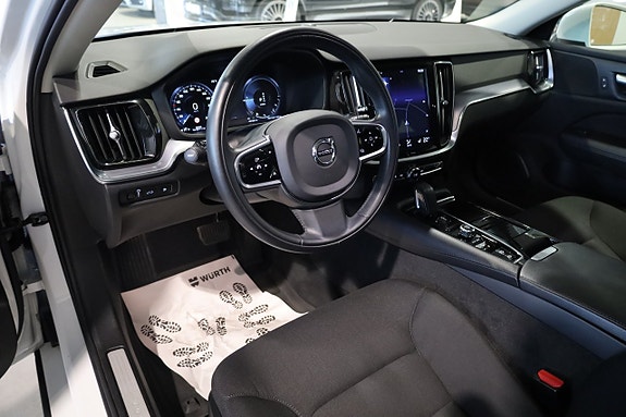 Volvo V60 11 of 26