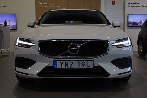 Volvo V60 8 of 26