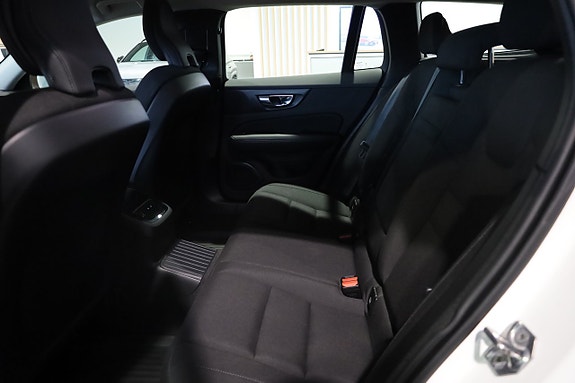 Volvo V60 14 of 26
