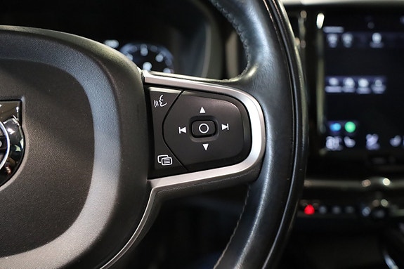 Volvo XC60 23 of 25