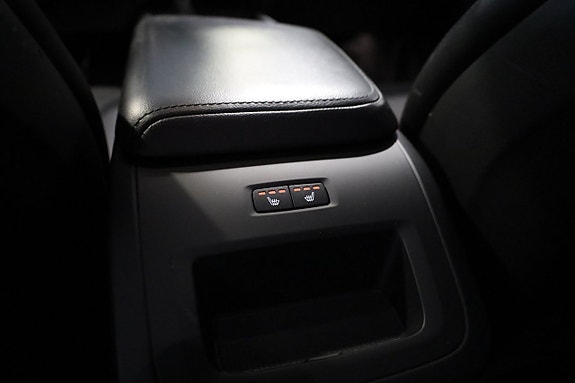 Volvo XC60 16 of 25