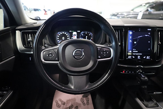 Volvo XC60 14 of 25