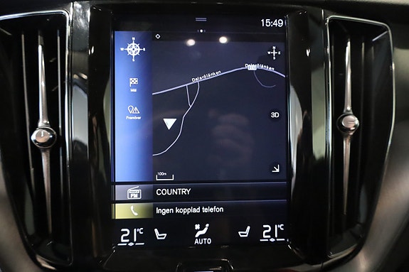 Volvo XC60 17 of 25